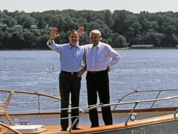 Памяти Джорджа Буша-старшего