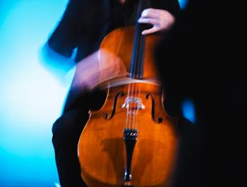 Первый концерт в усадьбе Долгоруковых-Бобринских: виолончелист Андрей Ефимовский