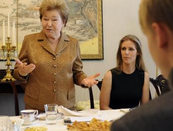 Теннисные стипендиаты в гостях у Наины Иосифовны