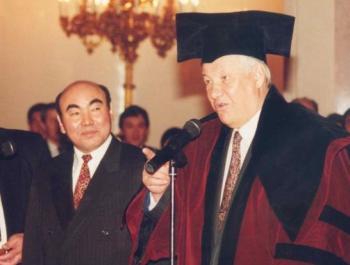 Киргизско-Российский славянский университет: посвящение в студенты, именные стипендии