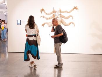 Современное искусство по обе стороны Уральских гор