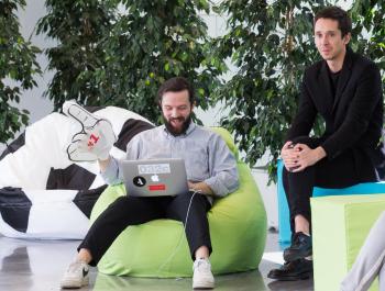 Сувениры и программа – к футбольному мундиалю