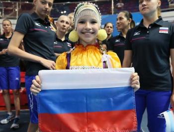 Открытие и первые победы. Стартовал Кубок Ельцина по волейболу