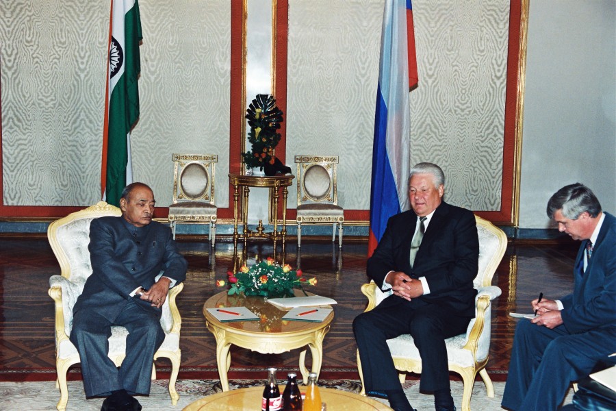 Визит премьер министра. РАО министр Индии. Памулапарти Венката Нарасимха РАО. Премьер-министр Индии Нарасимха РАО посетил Узбекистан в 1993. Премьер-министр Индии в 1991 Нарасимха.