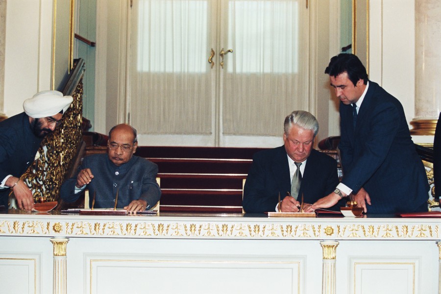 Визит премьер министра. РАО министр Индии. Премьер-министр Индии Нарасимха РАО посетил Узбекистан в 1993. Визит б. н. Ельцина в Индию.