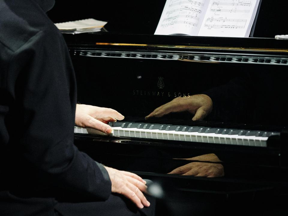 «Любовь и жизнь поэта»: к 70-летию Леонида Десятникова